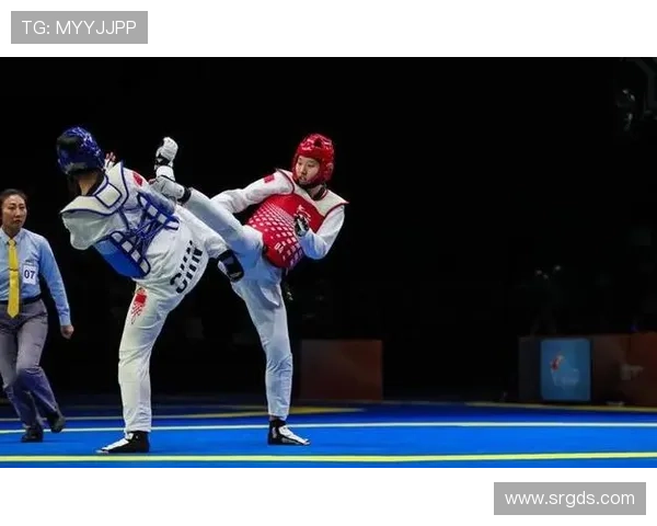 跆拳道世锦赛男子74公斤级决赛巴西选手力克乌兹别克斯坦夺冠